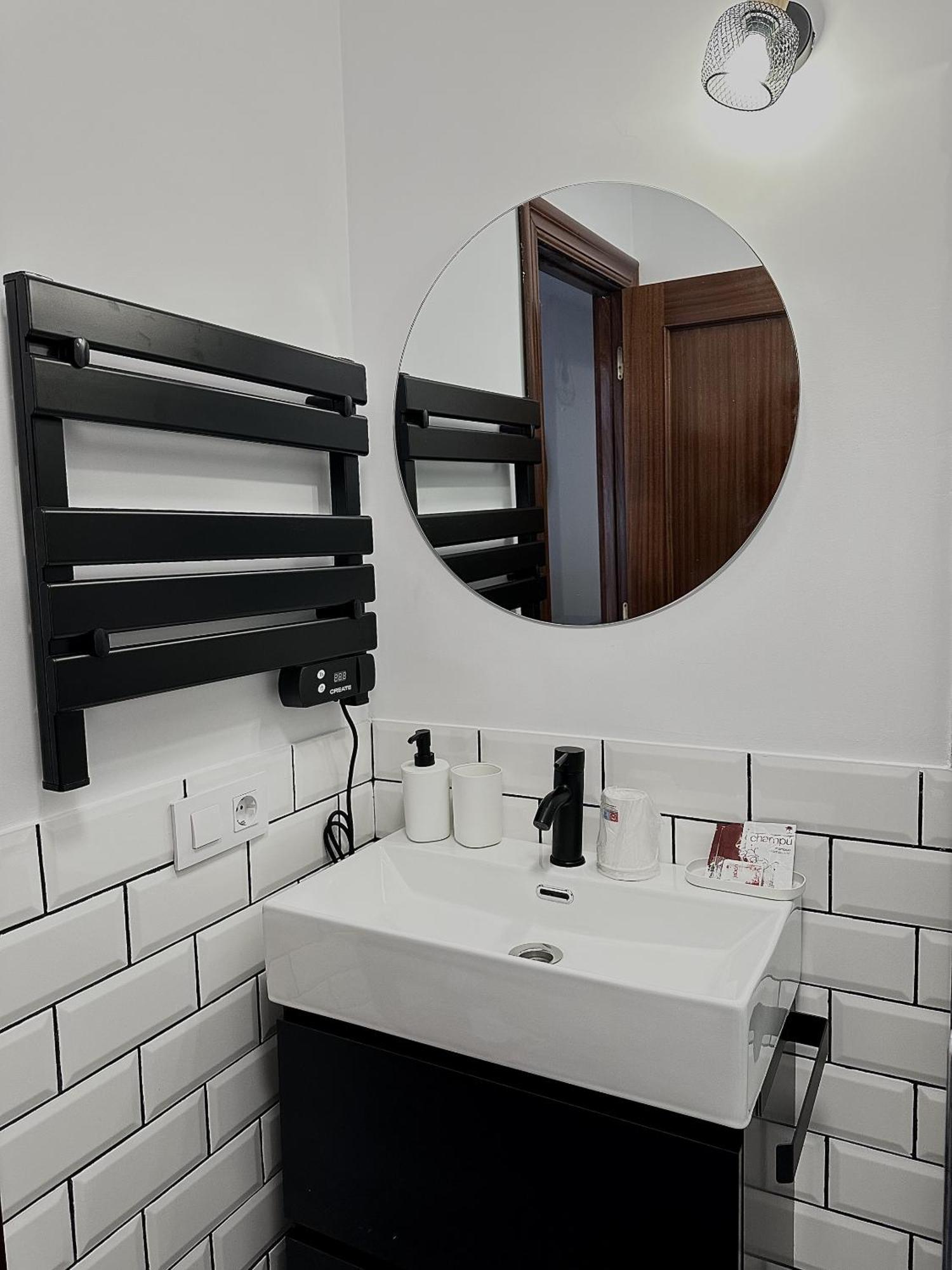 Apartamentos Val De Comillas Bagian luar foto