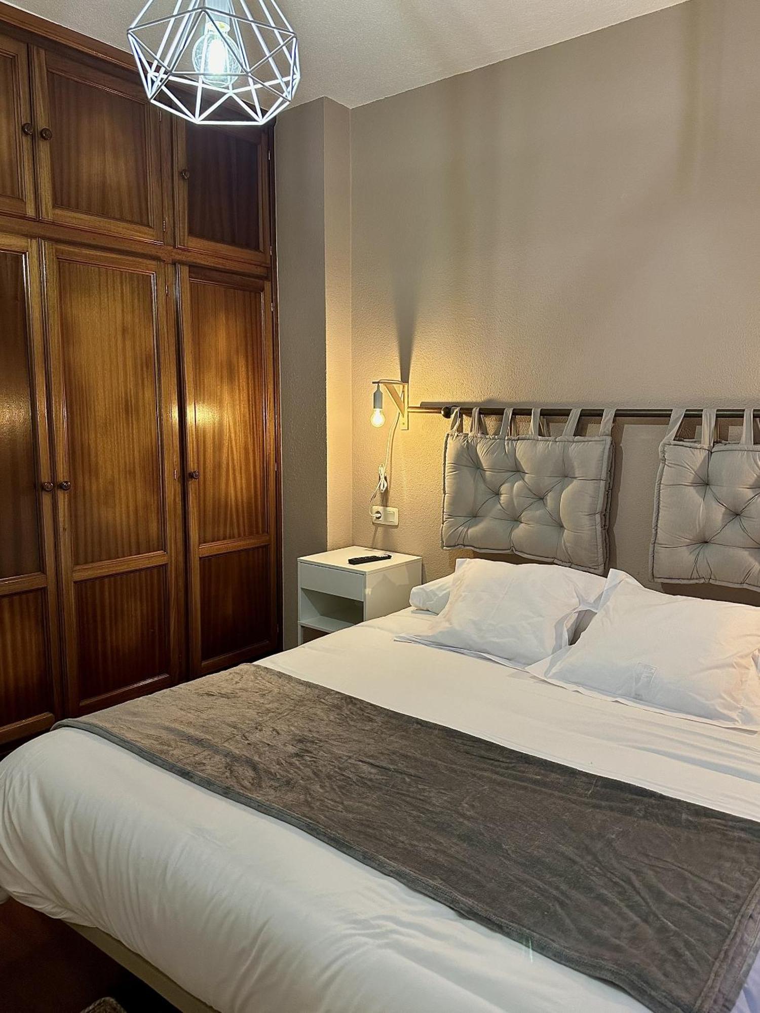 Apartamentos Val De Comillas Bagian luar foto