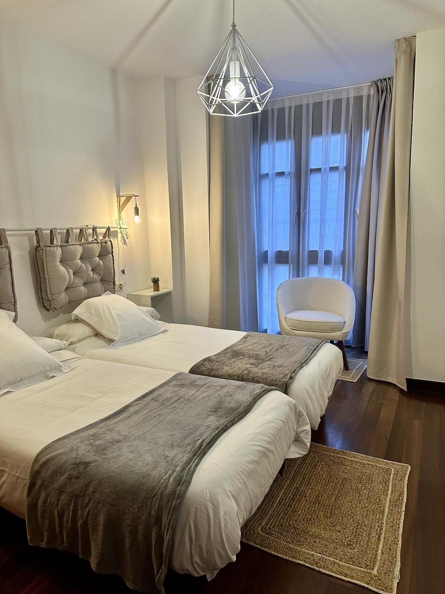 Apartamentos Val De Comillas Bagian luar foto